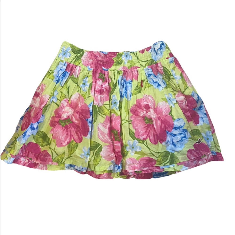 Hollister Floral Mini Skirt Size Medium